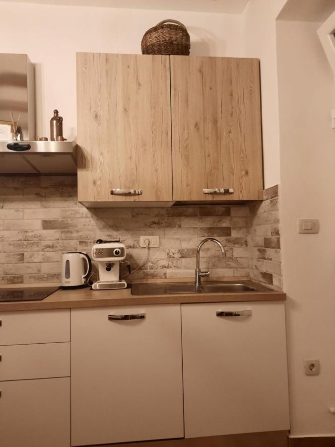 Old Town Rab Studio Apartment Rab Town Bagian luar foto